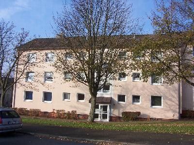 3 Zimmer Wohnung mit Einbauküche und Balkon