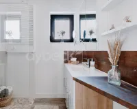 Badezimmer mit Dusche