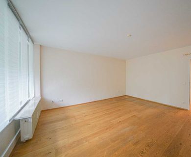 Moderne 2-Zimmer-Wohnung mit EBK und Stellplatz - Photo 2