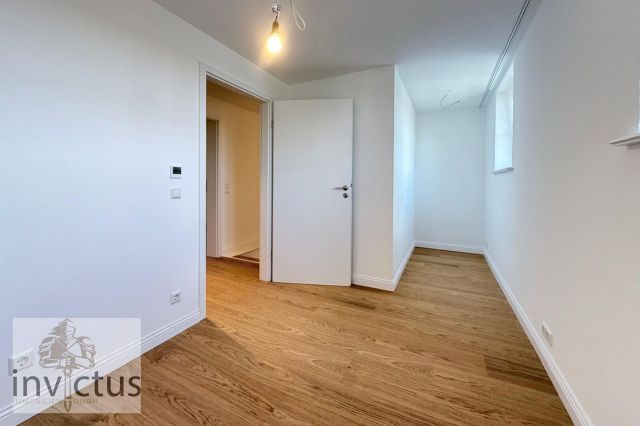 Zimmer DG