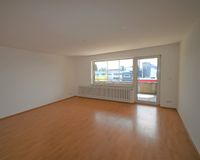 Büro mit Zugang zum Balkon