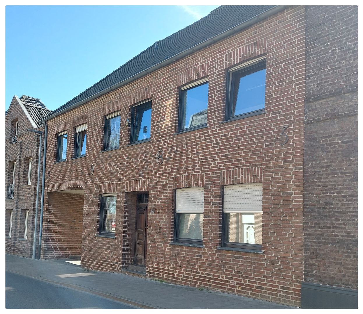 Vermietetes Reihenmittelhaus mit Erweiterungspotenzial in Straelen