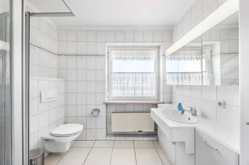 Bad mit Dusche