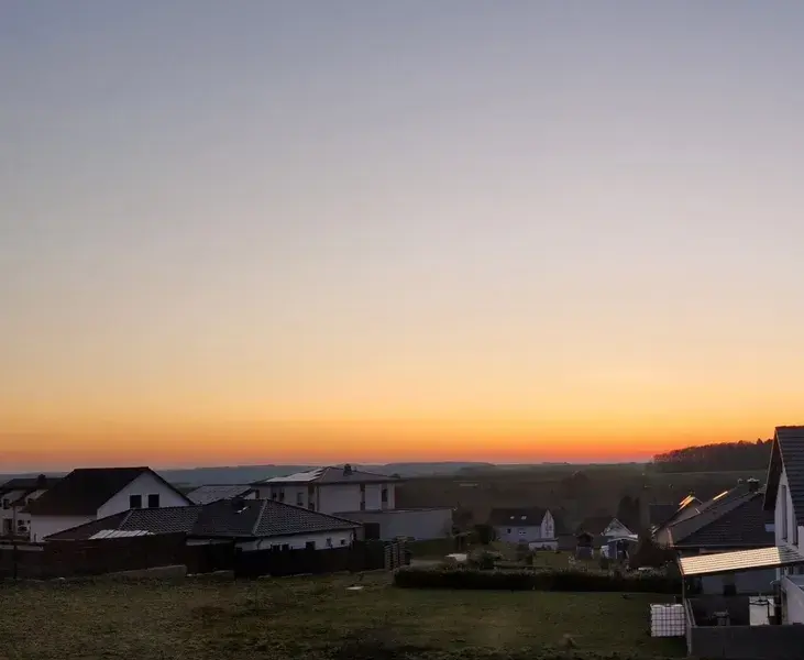 Panorama aus dem 1. OG am Abend