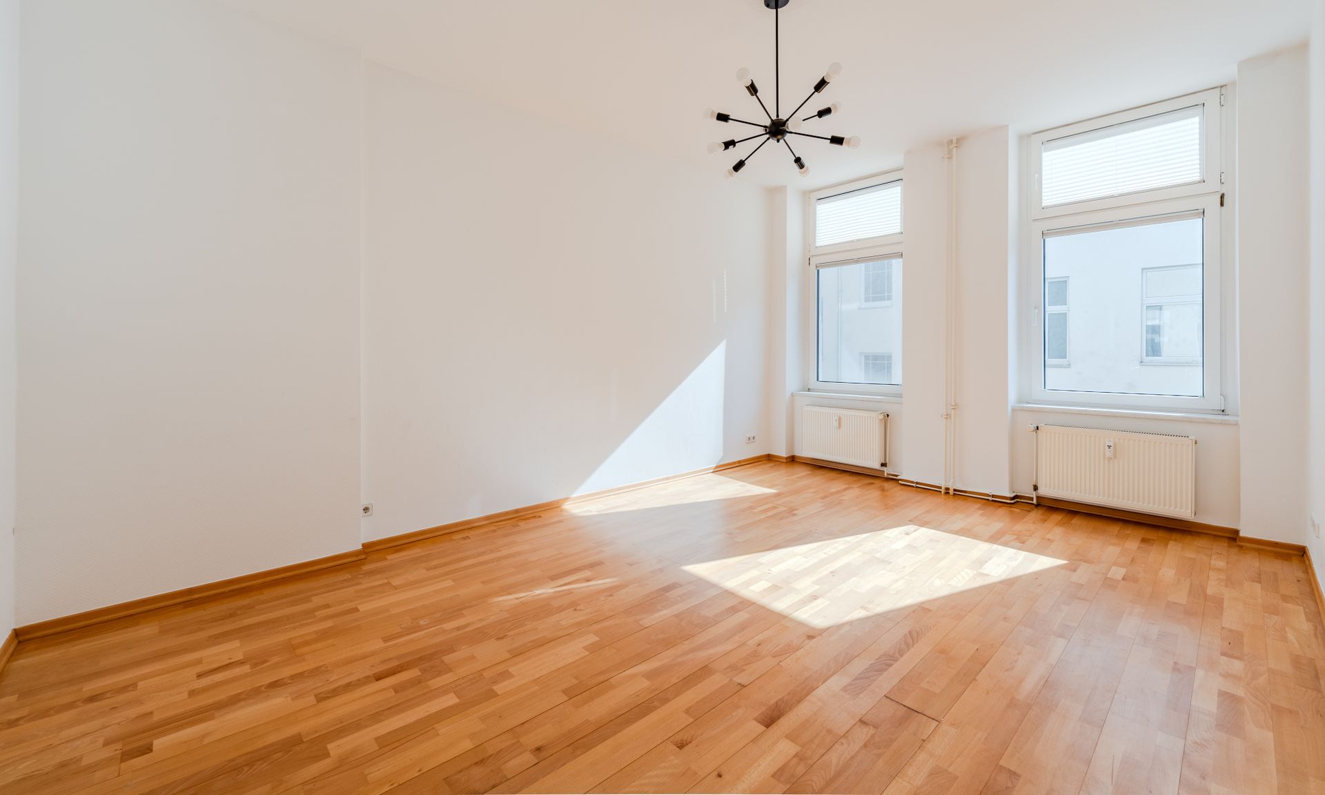Lichtdurchflutete Kiezwohnung am Akazienkiez – Provisionsfrei & bezugsfrei