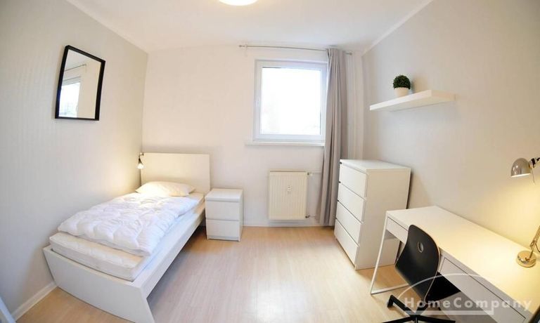 Schlafen 2 / Arbeiten