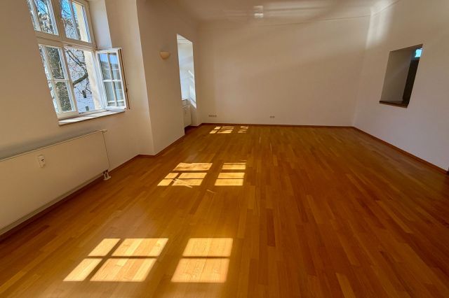 lichtdurchflutetes Herzstück der Wohnung