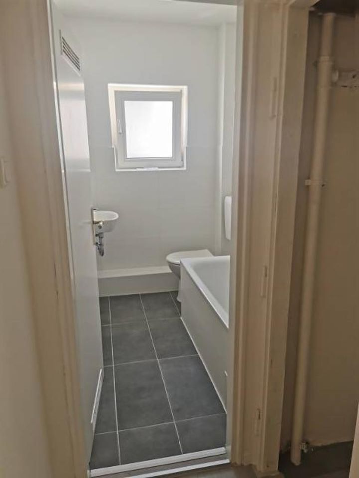 Ihr neues Zuhause: Moderne 3-Zimmer-Wohnung im 1. Obergeschoss - Photo 2