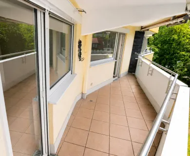Rund 57 m² große 2-Zimmer-Wohnung mit Loggia, modernem Duschbad und Aufzug in Hagen-Eilpe - Foto 2