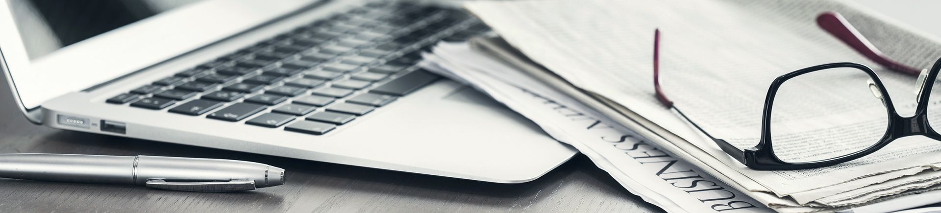 Immobiliennews Artikelansicht Zeitung Notebook Immobilienservice