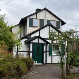 Einfamilienhaus/ Wochenendhaus in ruhiger, grüner Lage mit individuellem Ausbaupotenzial