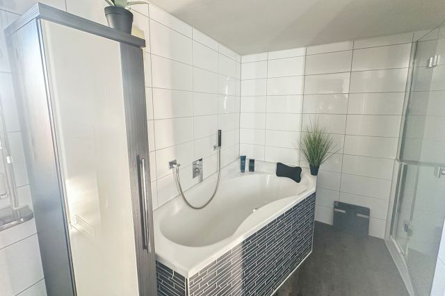 1. OG Badezimmer EG 