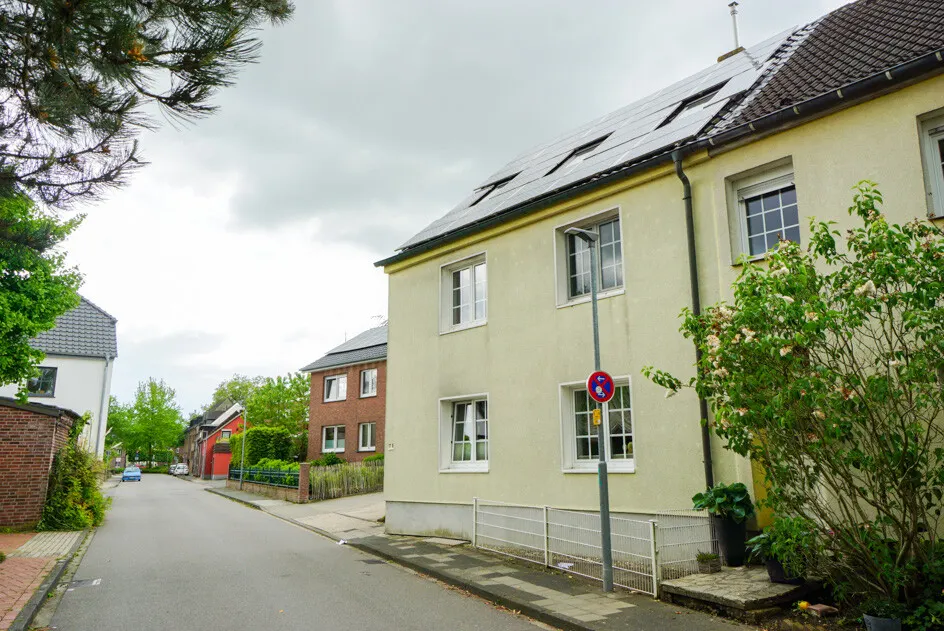 Straelen: Zweifamilienhaus