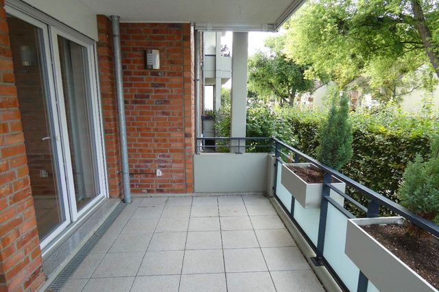 großer Balkon