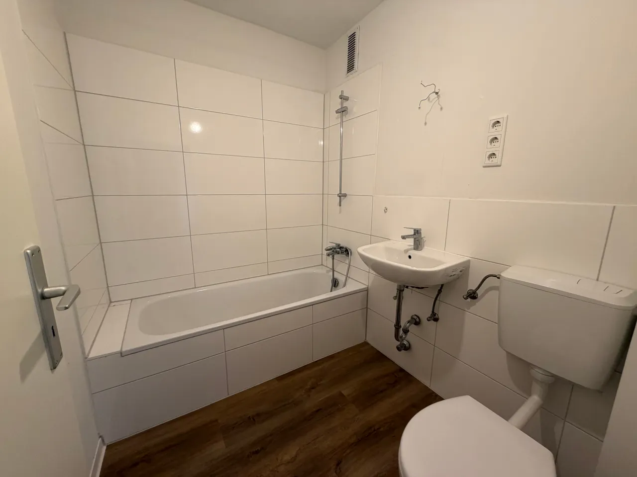 Komplett sanierte 3-Zimmer-Wohnung mit Balkon – Einziehen und Wohlfühlen - Foto 5