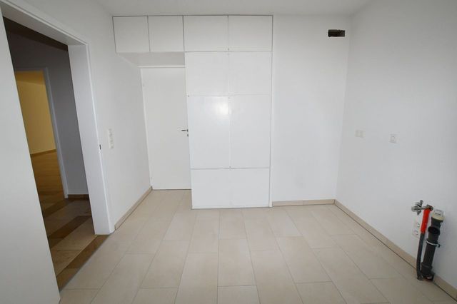 Küche Zugang Esszimmer.jpg