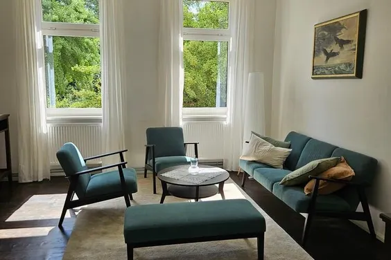 Möbliert/Furnished 5-Zimmer Wohnung in Dresden-Neustadt max. 4 Personen