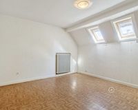 Schlafzimmer (DG)