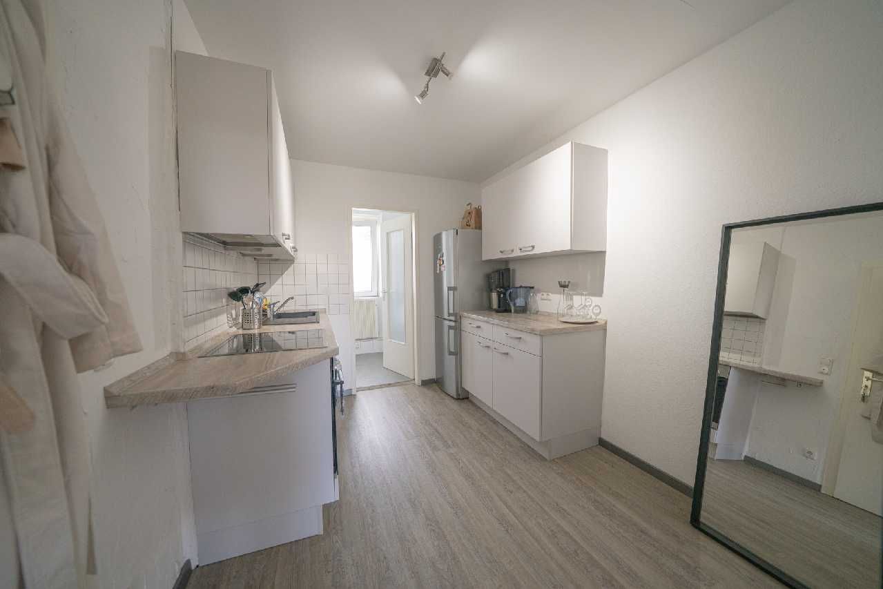 Ratingen-Ost: Helle 2-Zimmer-Wohnung mit Einbauküche und Gartenmitbenutzung - Photo 3
