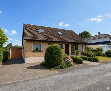 Einfamilienhaus mit Einliegerwohnung, Garage, Garten -offene Besichtigung 31.07 um 14.00 bis 15.30