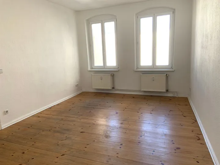 Lichtdurchflutete Altbauwohnung in Berlin-Mitte!