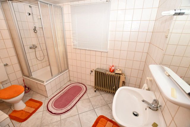 Dachgeschoss Duschbad