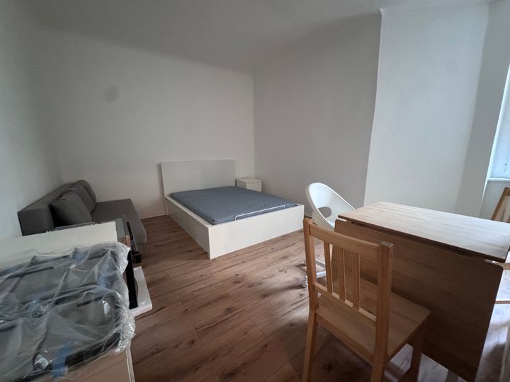 Möbliertes Studentenstudio im Herzen von Friedrichshain!