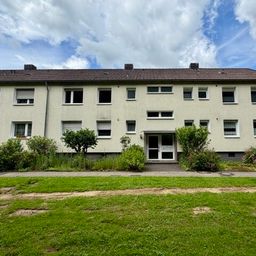 3-Zimmer-Stadtwohnung mit Balkon im 1.OG eines 4-Parteienhauses