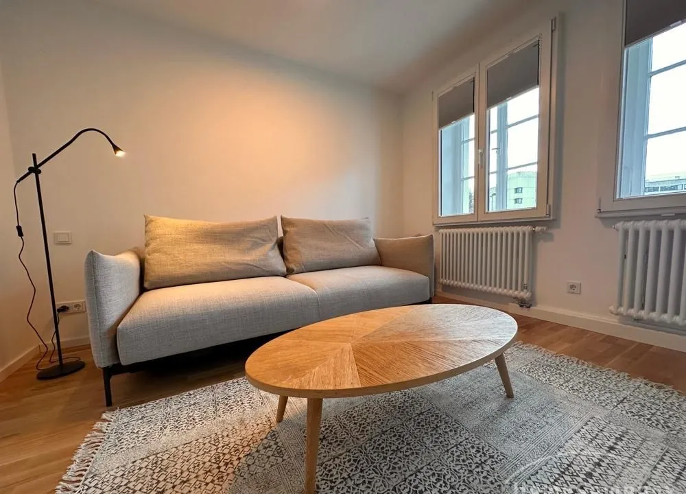 Wohnzimmer mit Schlafcouch