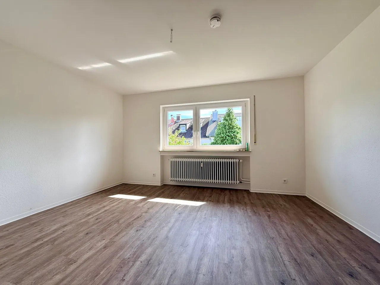 Erstbezug nach Sanierung! 4 ZKB-Balkonwohnung - Foto 1