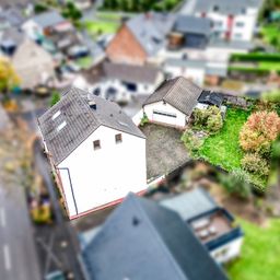 *Provisionsfrei* 5-Parteien-Haus in Königswinter-Heisterbacherrott