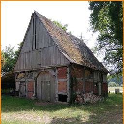 Ideal zur Umnutzung
als Wochenendhaus

historischer Schafstall aus
dem 18. Jahrhundert