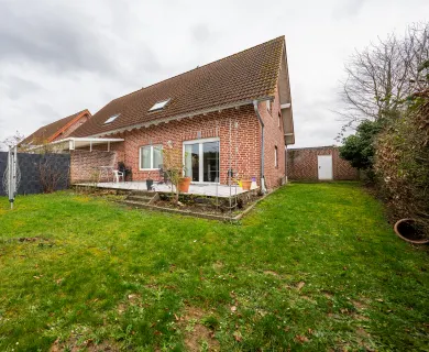 Wohnen mit Raumgefühl: 5 Zimmer – 155 m² – Ausgebautes Dachgeschoss in ruhiger Lage