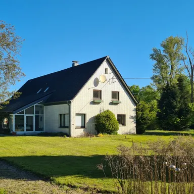 Landhaus auf 4,1 ha zu verkaufen