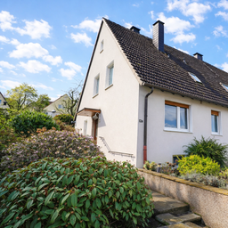 Ca. 160 m² große Doppelhaushälfte mit zwei Wohneinheiten in Hagen-Hohenlimburg