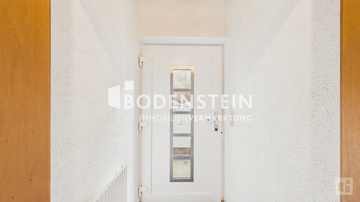 Wohnung UG Flur