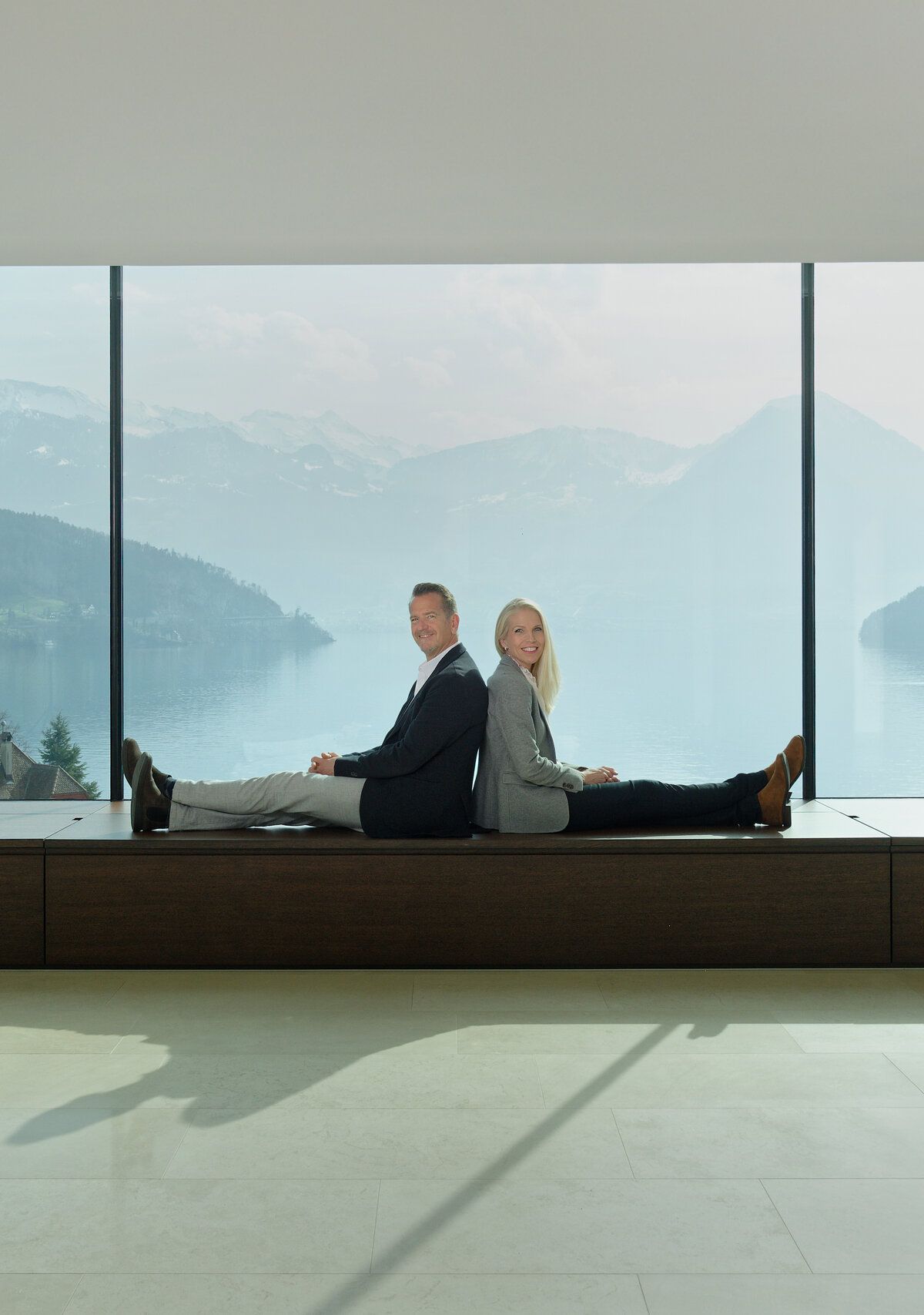 Chantal Herzog und André Laubach mit Blick über den Vierwaldstättersee