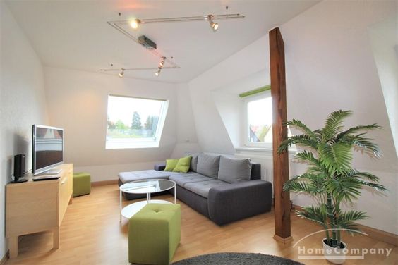Möbliert/Furnished 2-Zimmer Dachgeschosswohnung in Dresden-Naußlitz max. 2 Personen