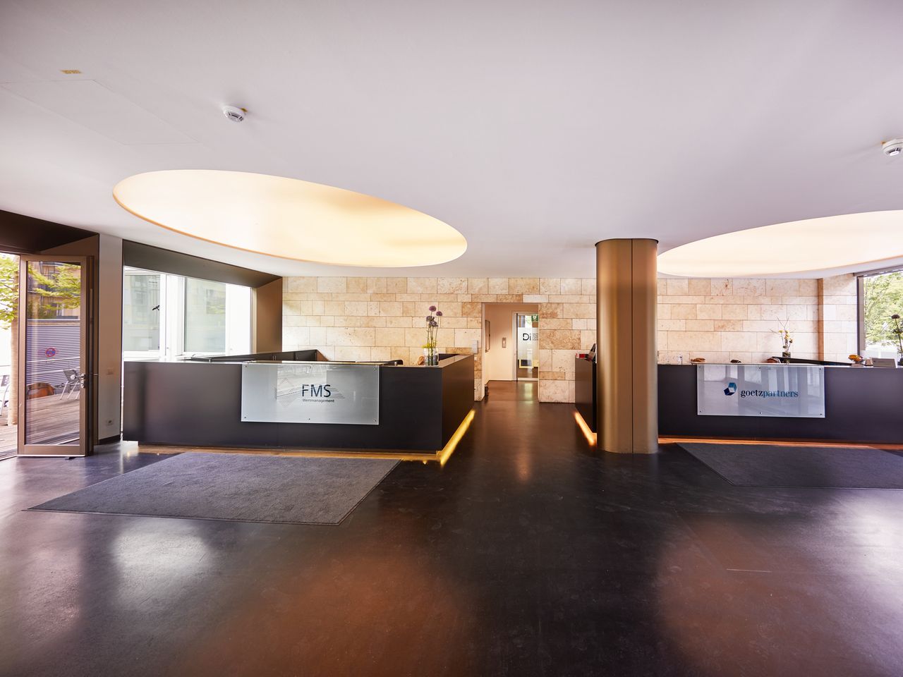 Foyer (©Deka Immobilien)