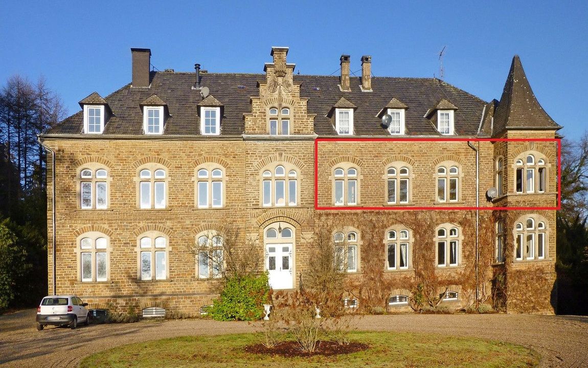 Wohnen zur Miete in einer Burg?
4-Zimmer Wohnung in der Burg Volperhausen!