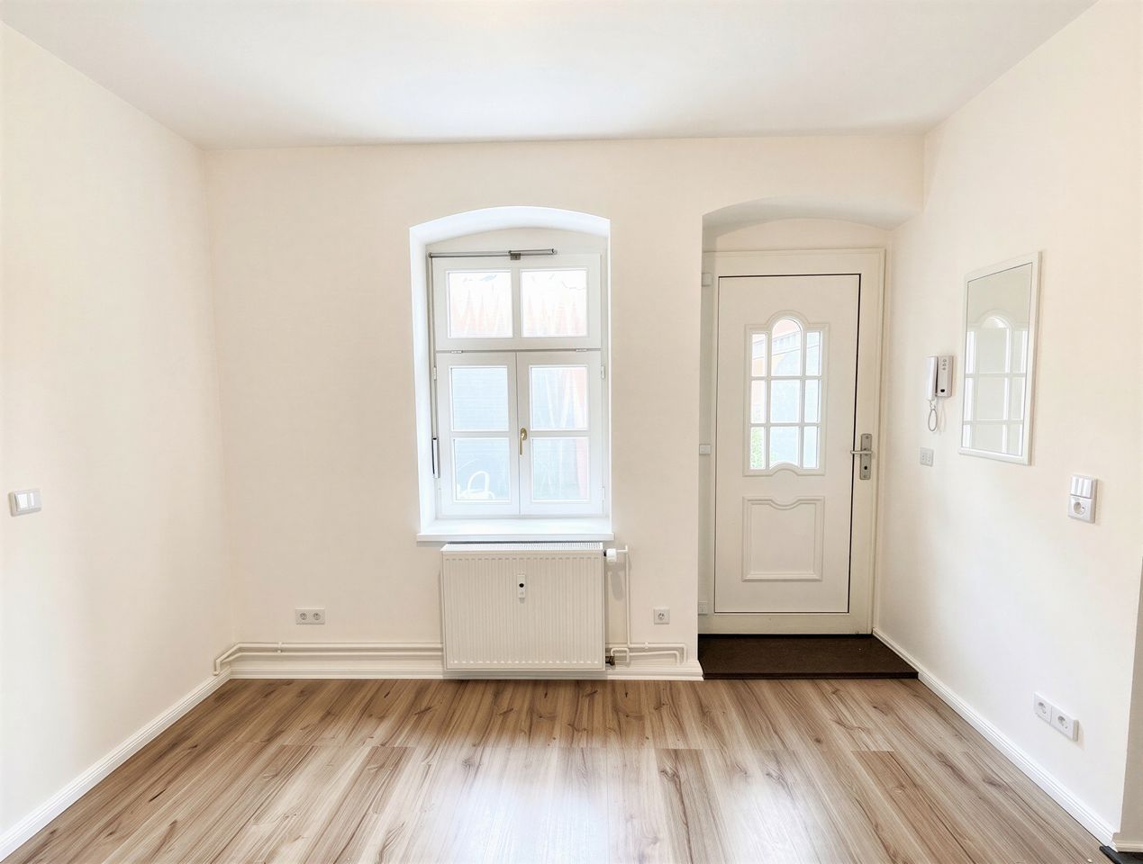 Eingang / Empfang - Ansicht 1