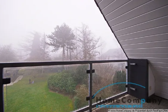 Schöne Wohnung im Dortmunder-Süden mit Waldblick aus dem Schlafzimmer.