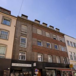 Attraktives Wohn- und Geschäftshaus in zentraler Lage nahe Carlsplatz