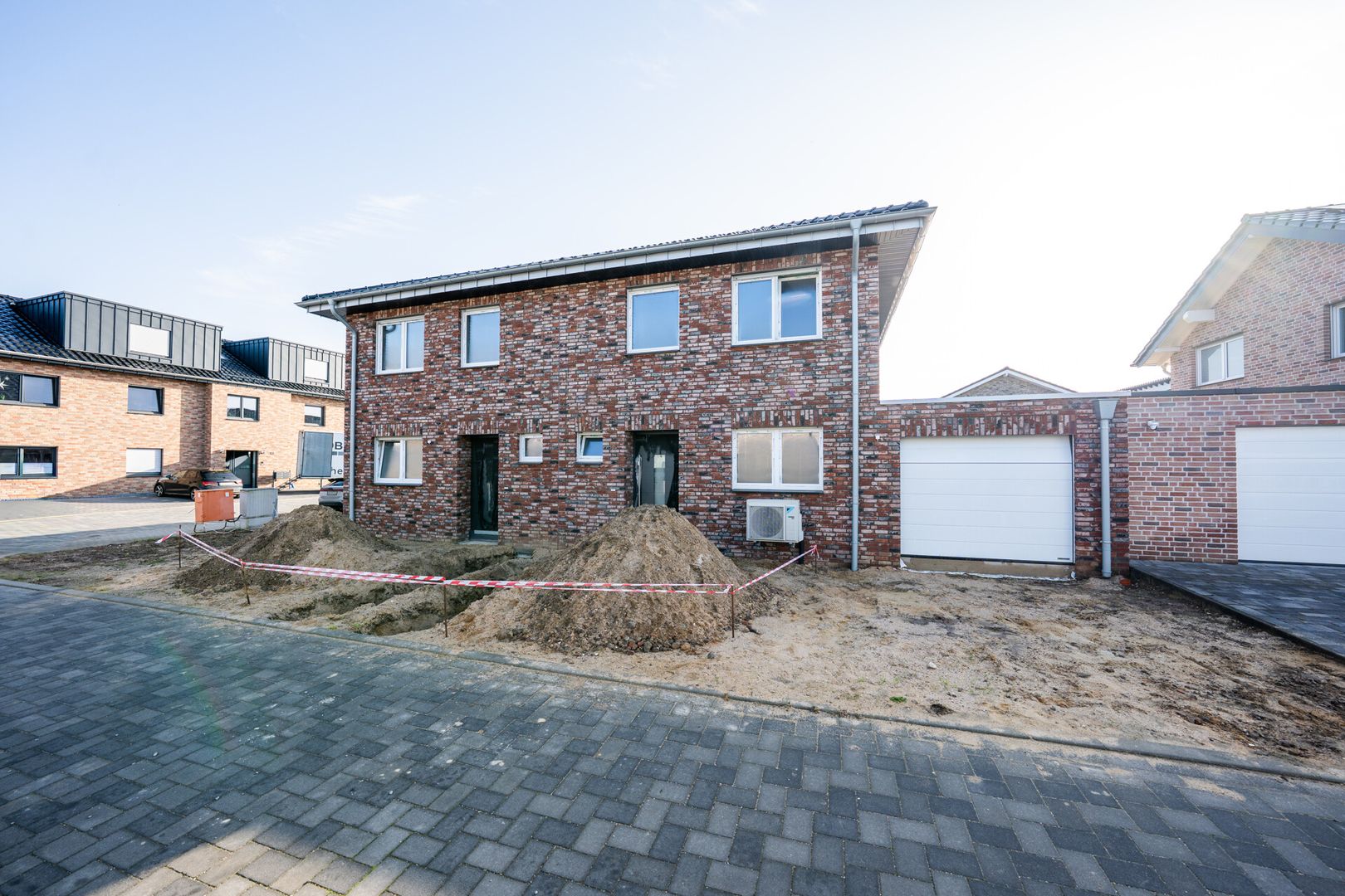 Vier Zimmer, offener Wohnbereich, eigener Garten – Ihr individuelles Zuhause wartet