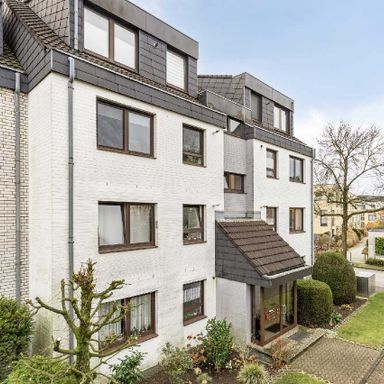 Seltenheit: 3-Zimmer-Gartenwohnung mit Terrasse und Garage in Ratingen-Ost