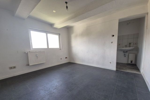 Durchgangszimmer 1. OG links