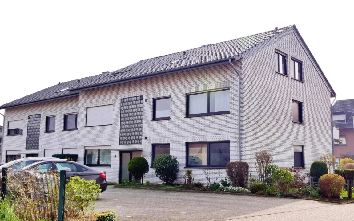 – R E S E R V I E R T – Gepflegte Eigentumswohnung mit Einbauküche, Balkon und PKW-Stellplatz in Kleve