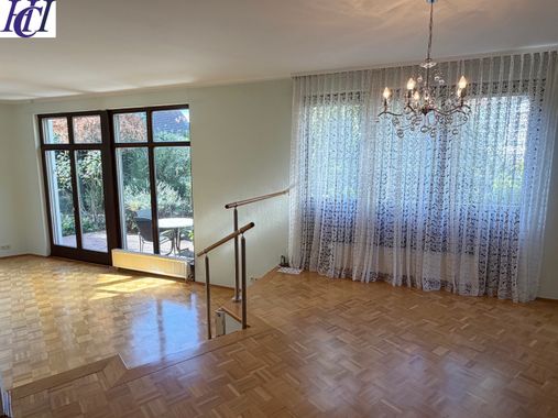 Jetzt neu: Haus zum Kauf in Kelkheim (Taunus)