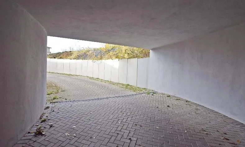 Zufahrt Tiefgaragenstellplatz
