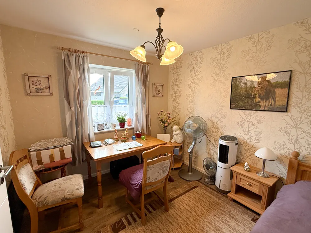 Arbeits-/ Gästezimmer